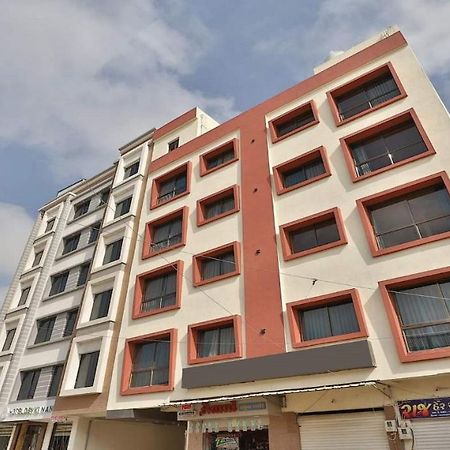 Hotel Kuber Dwārka Zewnętrze zdjęcie