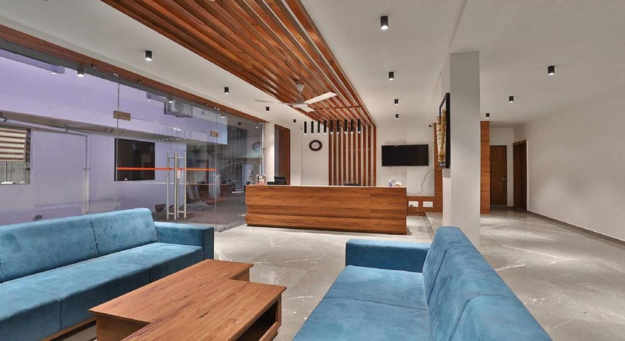 Hotel Kuber Dwārka Zewnętrze zdjęcie