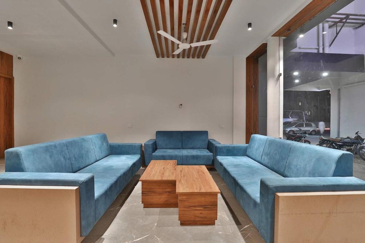 Hotel Kuber Dwārka Zewnętrze zdjęcie